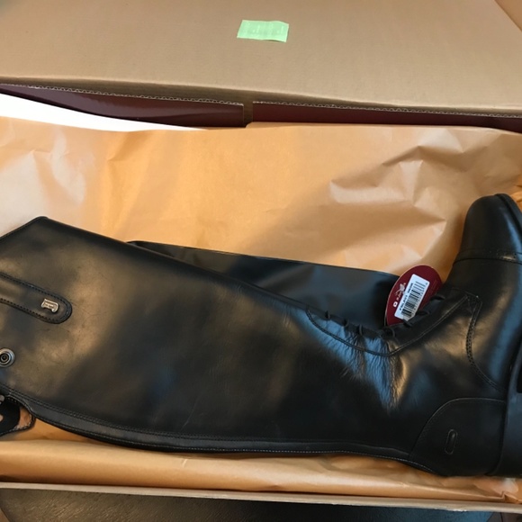 Justin Ladies Windshire Field Boots - Picture 2 of 5